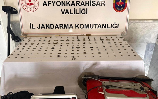 Afyonkarahisar'da Tarihi Eser Baskını