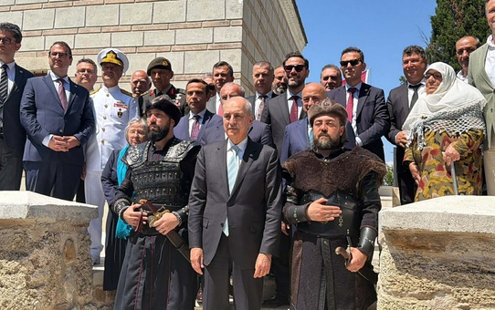 Gazi Süleyman Paşa Türbesi'ne Ziyaret