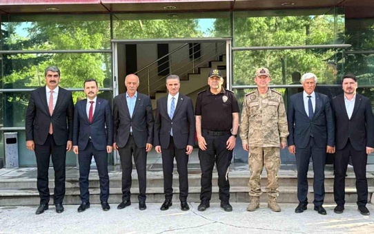 Erzurum protokolünden Aşkale Çimento'ya ziyaret