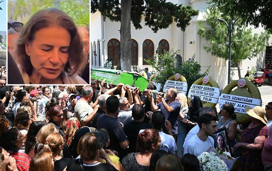 Evlat acısıyla yıkılan annenin feryadı yürekleri dağladı: Ece İrtem'in annesi cenazede ayakta duramadı
