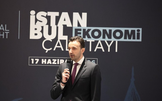 AK Parti İstanbul'dan ekonomi çalıştayı