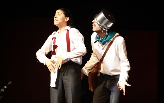 Mersin'de Komik Opera Prömiyeri