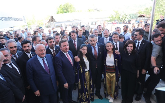 Bakan Tekin'den birlik ve beraberlik vurgusu