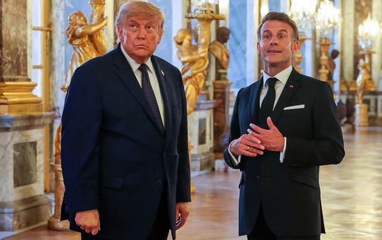 Trump'tan Versay Sarayı yorumu: Bir sürü altını var, bir bakmak istiyorum