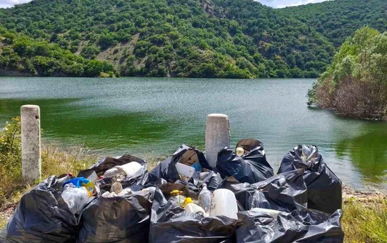 Özburun Göleti Temizlendi