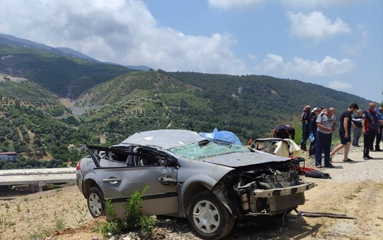 Hatay'da Uçuruma Yuvarlanan Otomobilde Sürücü Hayatını Kaybetti