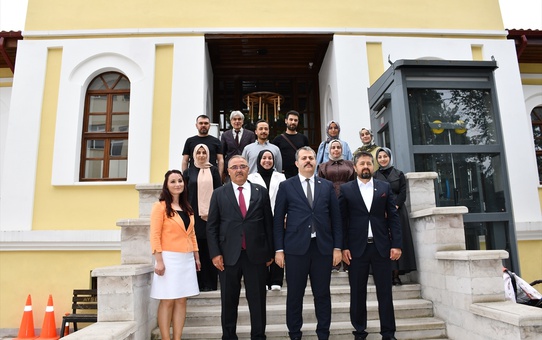 Engelli Öğrencilerden Yıl Sonu Sergisi