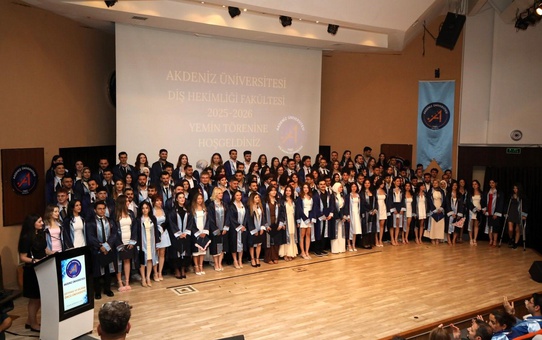 Akdeniz Üniversitesi Diş Hekimliği Mezuniyet Töreni