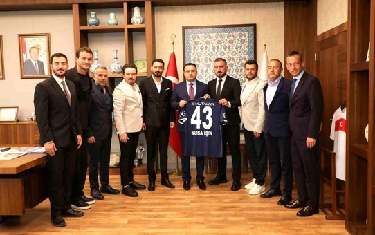 Kütahyaspor Heyeti, Vali Musa Işın ve Belediye Başkanı Eyüp Kahveci ile görüştü