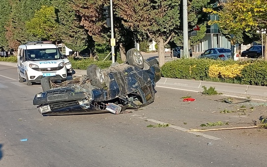 Korkunç kaza! Takla atan otomobilin sürücüsü hayatını kaybetti