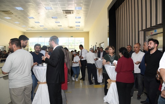 KAEÜ'de Aşure Dağıtımı