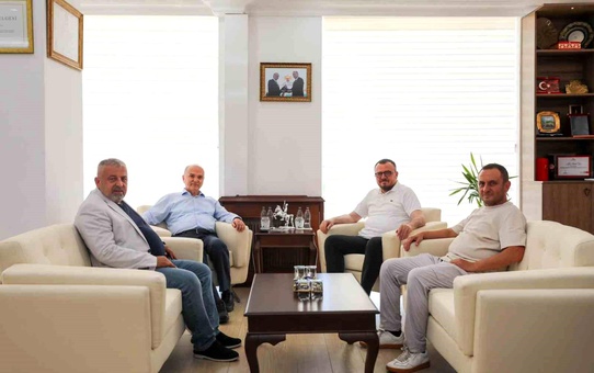 Başkan Faruk Özlü'ye anlamlı ziyaret