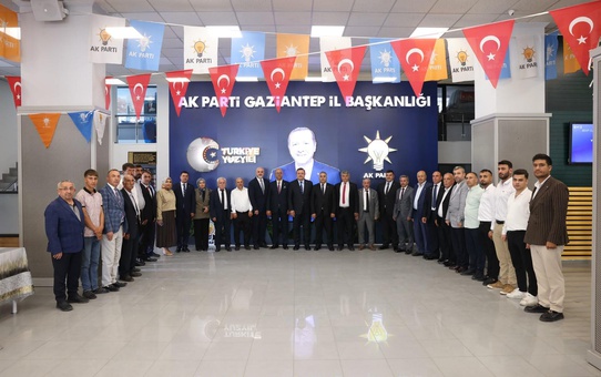 AK Parti Gaziantep, ailesini genişletiyor! AK Parti’ye 25 kişilik katılım
