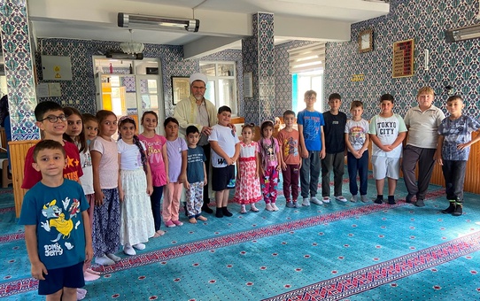 Akkise'de Yaz Kur'an Kursu Konvoyu