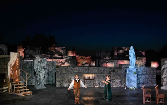 9. Efes Opera ve Bale Festivali Tosca ile Sona Erdi