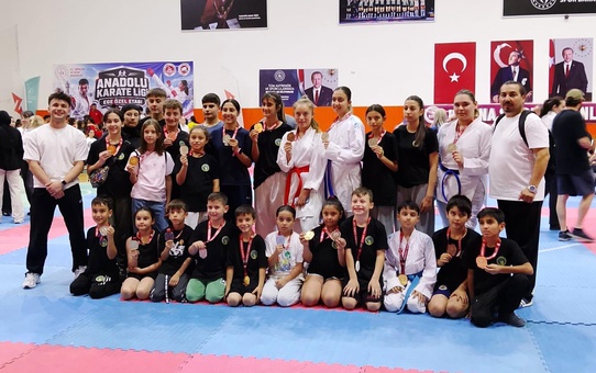 Alaşehirli karateciler Ege'yi fethetti