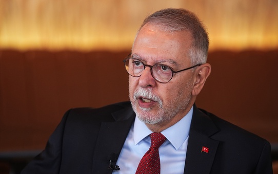 Eski Washington Büyükelçisi Kılıç: Obama darbe gecesi durum odasındaydı