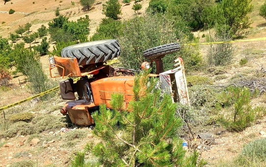 Karaman'da Traktör Kazası: Sürücü Hayatını Kaybetti