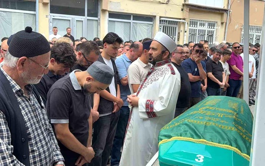 Alanya'daki Yangında Yaralanan Genç Hayatını Kaybetti