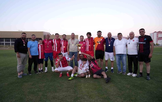Niğde'de Ömer Halisdemir Anısına Futbol Turnuvası Sona Erdi