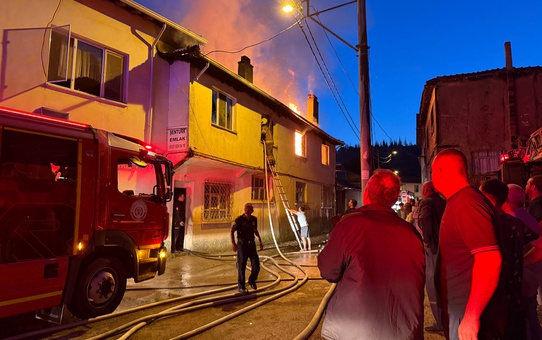 Bursa'da Yangın: 1 Kişi Hayatını Kaybetti