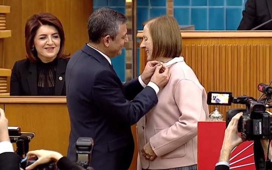 Yeni Parti'yi kuran Özgür Özel'e hemşehrisinden soğuk duş