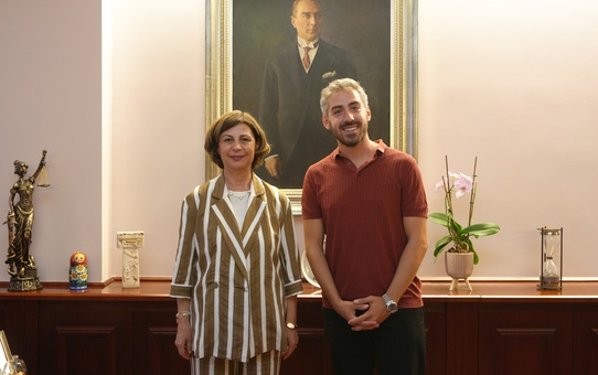 Eskişehir Büyükşehir Belediye Başkanı Ünlüce, Belçika Berchem Belediye Başkanı Öztürk’ü ağırladı