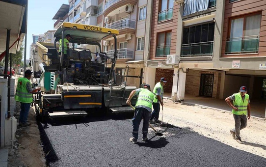 Efeler Belediyesi’nden Albayrak Caddesi’nde asfalt mesaisi