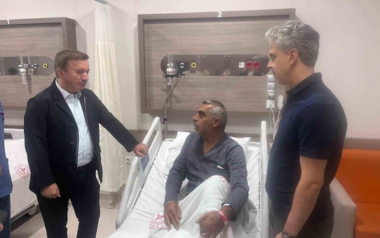 Vali Aydoğdu’dan Kargın Belediye Başkanı Güneş’e geçmiş olsun ziyareti