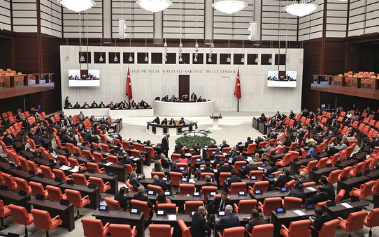 İYİ Parti'nin 'yargıda makul süre ve uzun tutukluluk' araştırma önerisi AK Parti ve MHP oylarıyla reddedildi