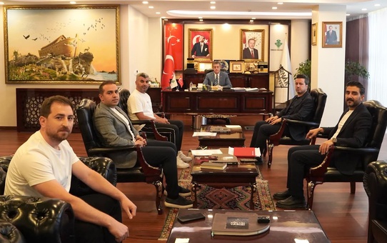 Şırnak Belediyesi futbol takımı için düğmeye bastı
