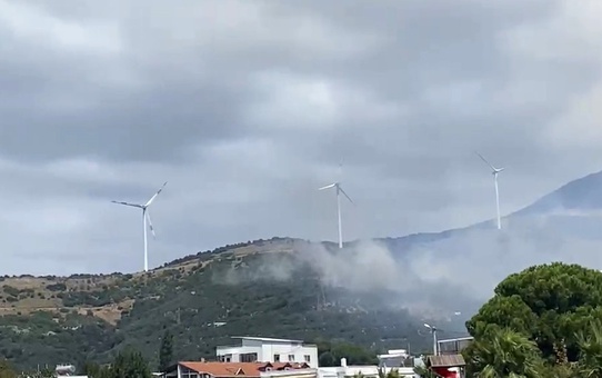 Narlı’daki yangınına havadan ve karadan müdahale ediliyor
