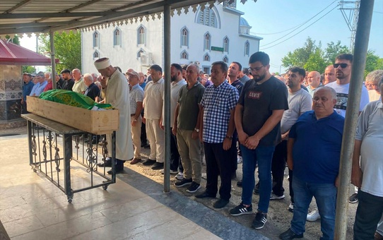 Pikap Devrildi: Yusuf Korkmaz Toprağa Verildi