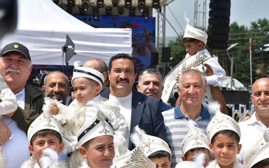 Sarıkamış Belediyesi’nden 300 çocuğa toplu sünnet şöleni
