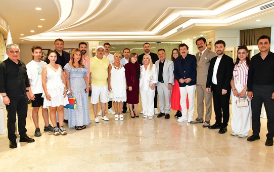 BY Mustafa Organizasyon'dan Gaziantep Büyükşehir Belediye Başkanı Fatma Şahin'e anlamlı ziyaret
