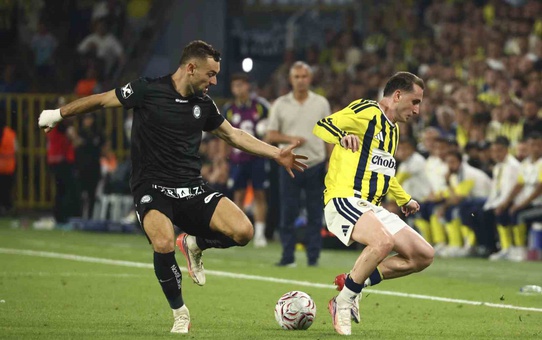 Fenerbahçe, Sturm Graz'ı 2-0 Yendi
