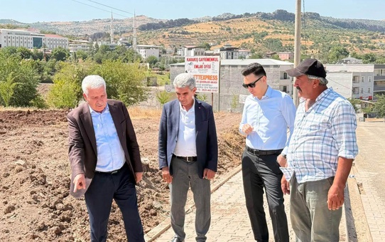 Çermik’te yol çalışması