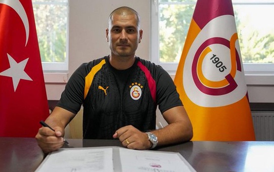 Eren Derdiyok 10 sene sonra Galatasaray'a geri döndü