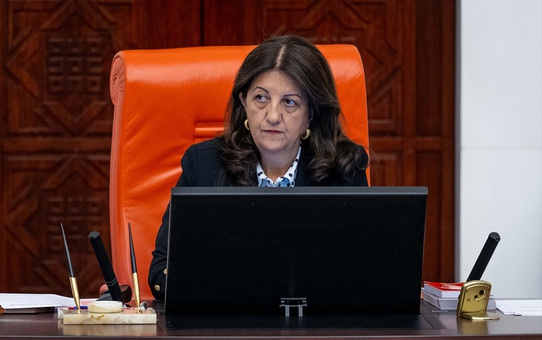 TBMM'de Gergin Oturum: Mekke Anlaşması ve Kürsü Tartışması