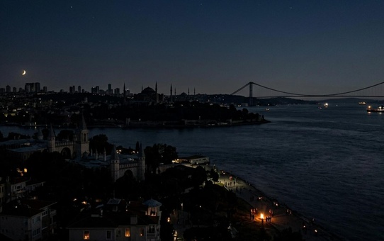İstanbul karanlığa gömülecek: 22 ilçede 9 saat sürecek