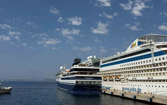 Bodrum'a İki Yeni Kruvaziyer Geldi