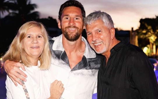 Messi'den vefat eden babasına yürek burkan mektup