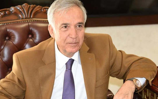 Ünlü gazeteci Yavuz Donat 11. Anadolu Medya Ödülleri'ni köşesine taşıdı