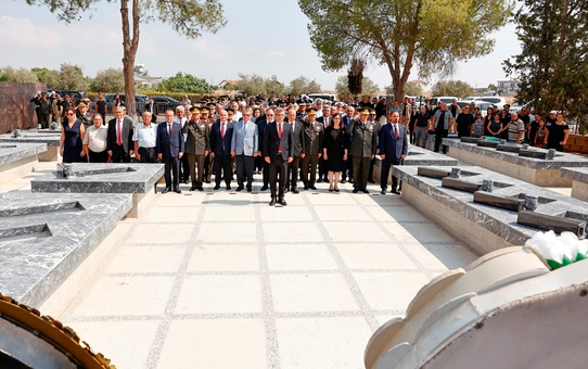 Şehitler Anma Töreni: Erhürman ve Üstel'den Mesajlar
