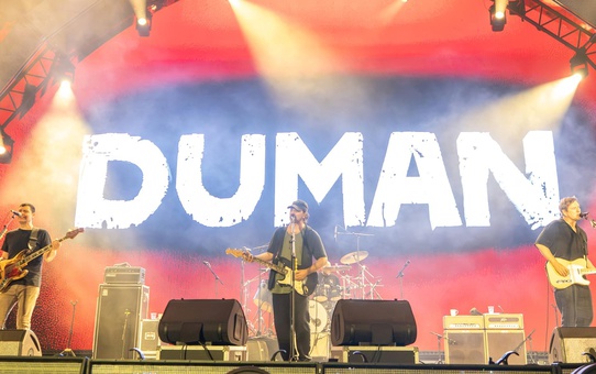 Rock Tutkunları İstanbul Festivali’nde Buluştu; Dedublüman ve Duman’dan Unutulmaz Gece