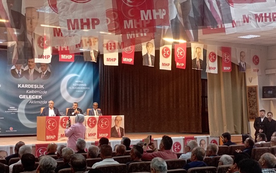 MHP Karaman Kongresi'nde Kamil Kısacıkoğlu Yeniden Seçildi