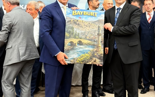 Turan Çalışkan Yeniden MHP Bayburt İlçe Başkanı