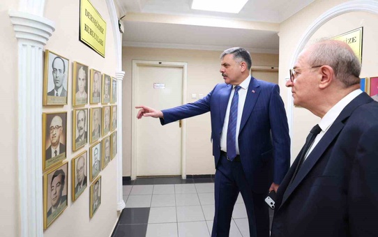 Bakan Çiftçi, Türk İdareciler Derneği'ni ziyaret etti