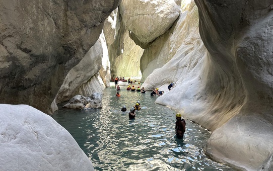 Göynük Kanyonu, Antalya'nın sıcağından bunalan macera tutkunlarını ağırlıyor