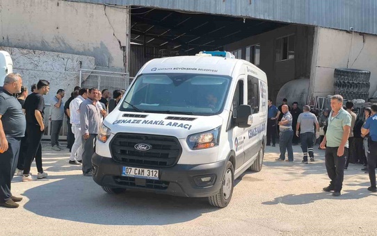 Antalya'da Genç İşçi Hayatını Kaybetti